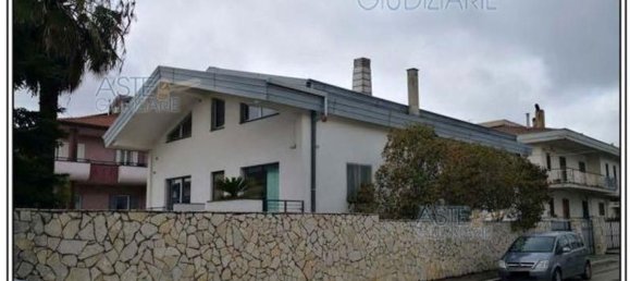 Villa T7 em Santeramo in Colle, Italy N.º 327831 3