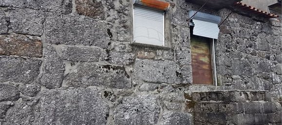 2 bedrooms House in Ponte da Barca, Portugal No. 21948 2