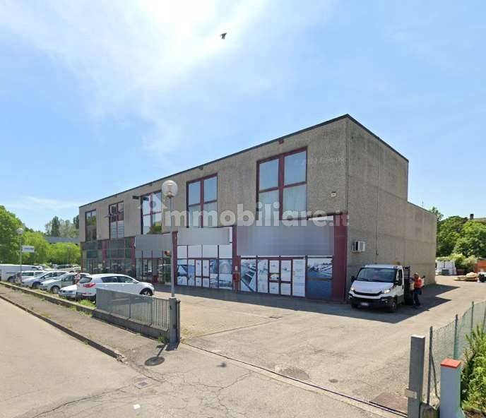 4 rooms Office in Reggio Emilia, Italy No. 282109