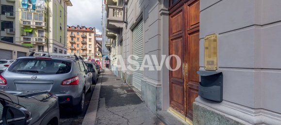 4 rooms Apartment in Turin, Italy No. 175355 3
