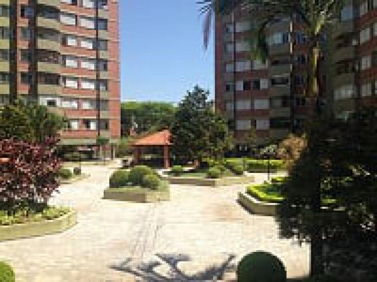 Apartamento de 3 dormitorios en Sao Paulo, Brazil No. 489989