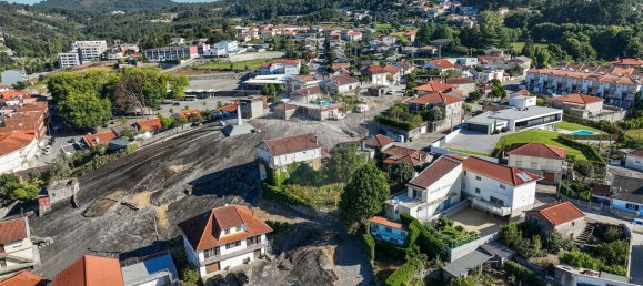 3 bedrooms House in Lanhoso, Portugal No. 178426 7