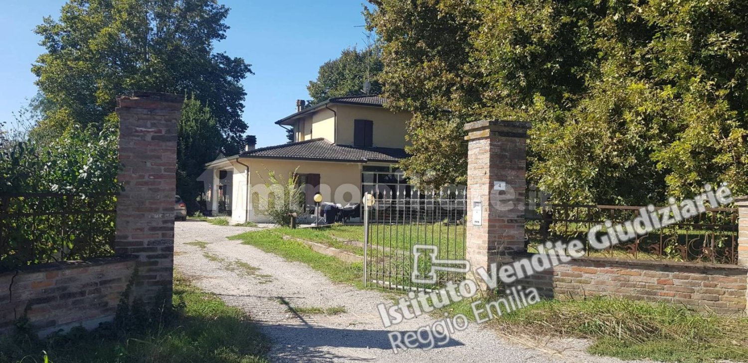 5 rooms Building in Rolo, Italy No. 330542