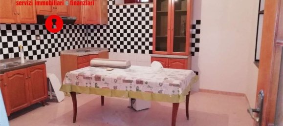 3 rooms Apartment in Cimitile, Italy No. 153424 6