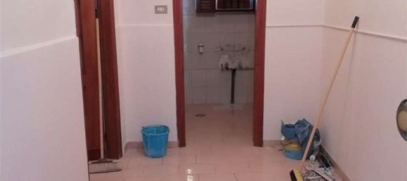 3 rooms Apartment in Cimitile, Italy No. 153424 5