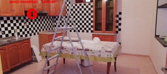 3 rooms Apartment in Cimitile, Italy No. 153424 10