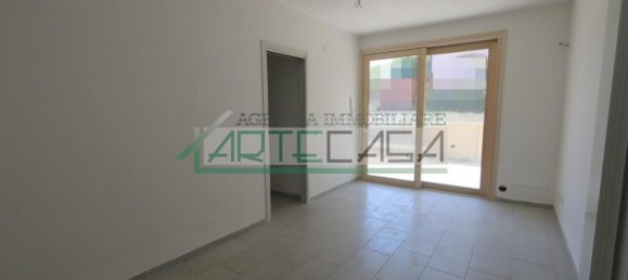 Apartamento de 3 divisões em Pontedera, Italy N.º 23799 4