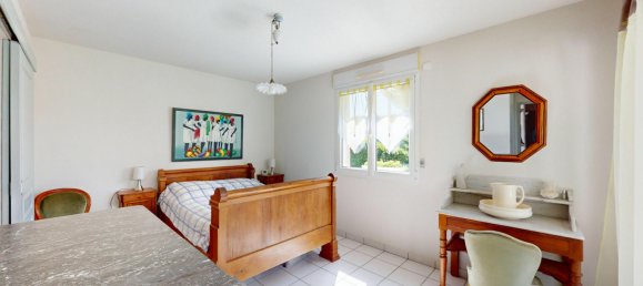 5 bedrooms House in Doubs, France No. 362056 11