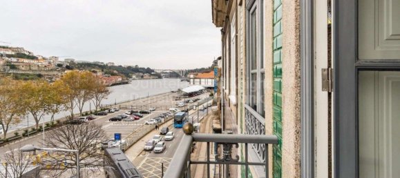 4 bedrooms House in Porto, Portugal No. 124708 3