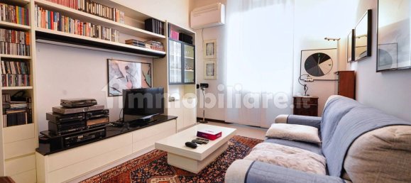 2 bedrooms Apartment in Milan, Italy No. 365939 2
