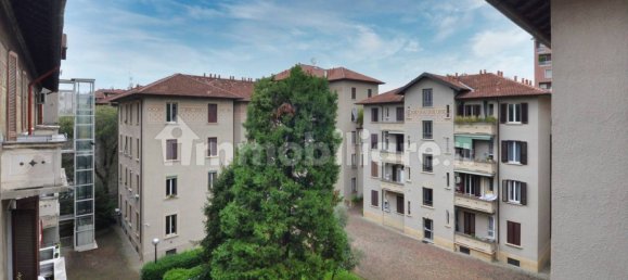 2 bedrooms Apartment in Milan, Italy No. 365939 23