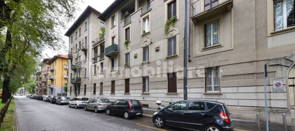 2 bedrooms Apartment in Milan, Italy No. 365939 34
