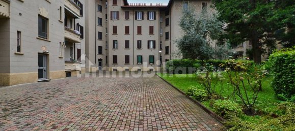 2 bedrooms Apartment in Milan, Italy No. 365939 30
