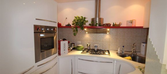 2 rooms Apartment in Monteriggioni, Italy No. 45974 6