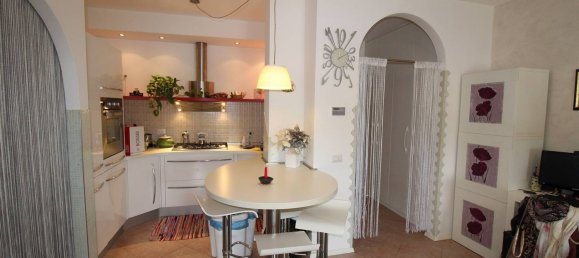 2 rooms Apartment in Monteriggioni, Italy No. 45974 5