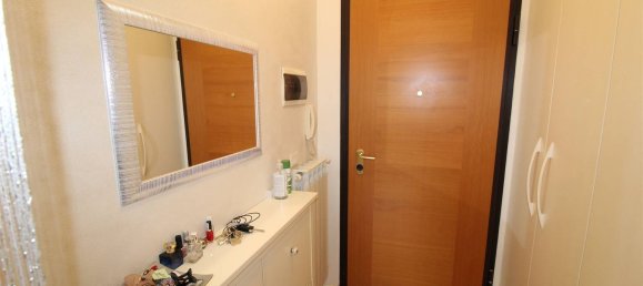 2 rooms Apartment in Monteriggioni, Italy No. 45974 4