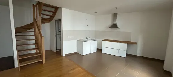 2 bedrooms Apartment in Troyes, France No. 244710 3