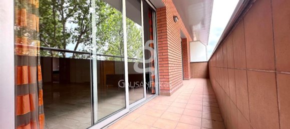 3 bedrooms Apartment in Cornella De Llobregat, Spain No. 158397 3