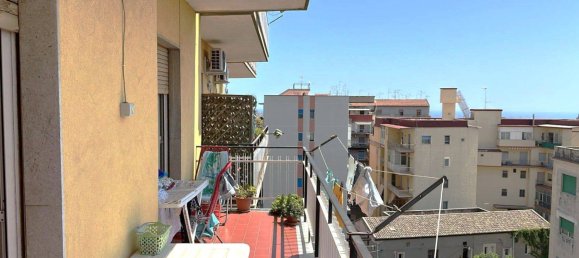2 Schlafzimmer Wohnung in Catania, Italy, Nr. 370232 5
