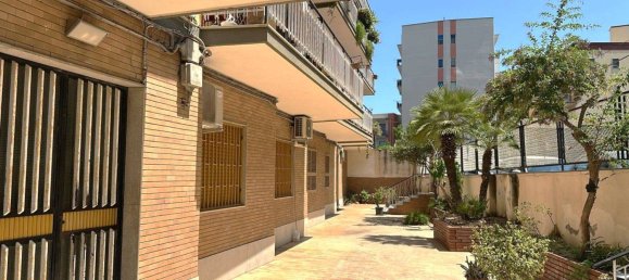 2 Schlafzimmer Wohnung in Catania, Italy, Nr. 370232 2