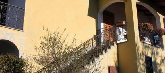 5-salle Appartement à Poppi, Italy No. 108855 18