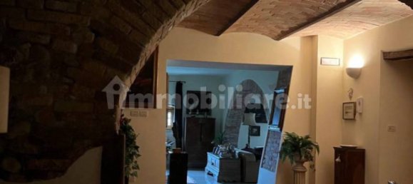 Casa de 4 dormitorios en Loreto Aprutino, Italy No. 81715 20