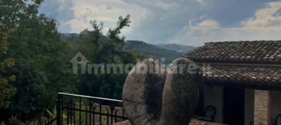 Casa de 4 dormitorios en Loreto Aprutino, Italy No. 81715 12