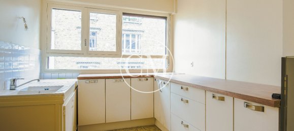 2 chambres Appartement à Versailles, France No. 178186 2