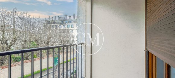 2 chambres Appartement à Versailles, France No. 178186 3