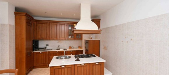 3 Schlafzimmer Villa in Settimo Torinese, Italy, Nr. 103620 7