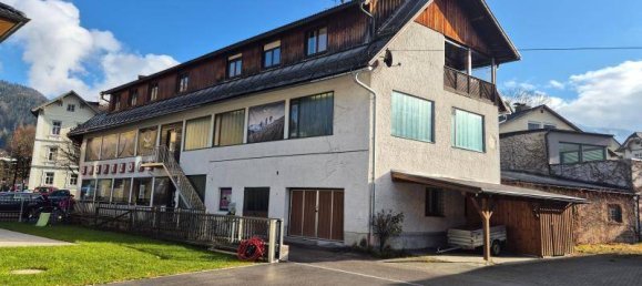 Building in Bad Goisern am Hallstattersee, Austria No. 8285 3