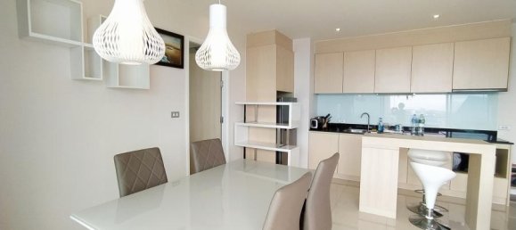 2 bedrooms Condo in Pattaya, Thailand No. 145 5