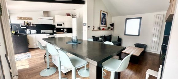 2 Schlafzimmer Haus in Yves, France, Nr. 335911 5