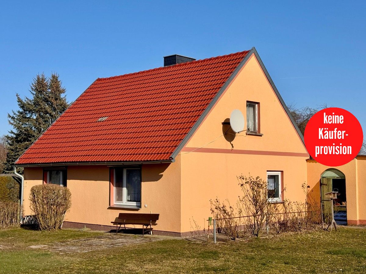 4 rooms House in Mecklenburgische Seenplatte, Germany No. 212836