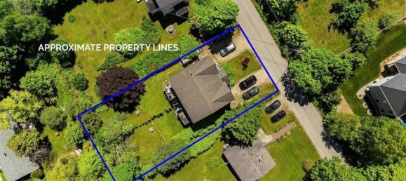 6 bedrooms House in Chester, Canada No. 246 4