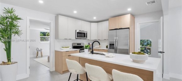 4 bedrooms Villa for sale in Miami, Miami-Dade, Florida, USA № 614424 10