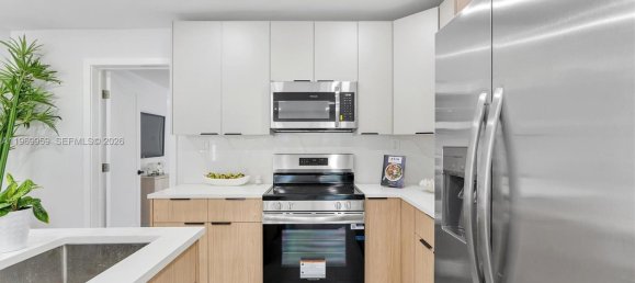 4 bedrooms Villa for sale in Miami, Miami-Dade, Florida, USA № 614424 12