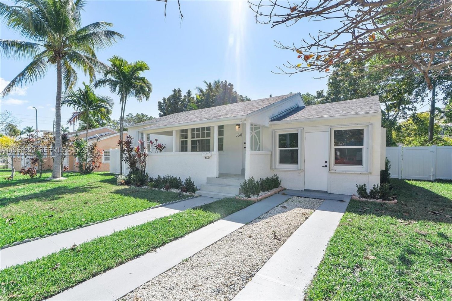 4 bedrooms Villa for sale in Miami, Miami-Dade, Florida, USA № 614424