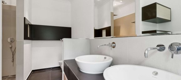 Villa de 4 dormitorios en Altona, Germany No. 268097 6