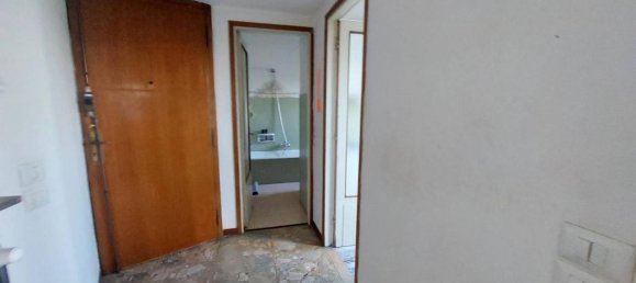 3-salle Penthouse à Parma, Italy No. 39433 16