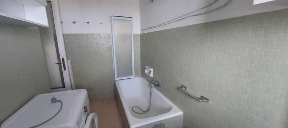 3-salle Penthouse à Parma, Italy No. 39433 22