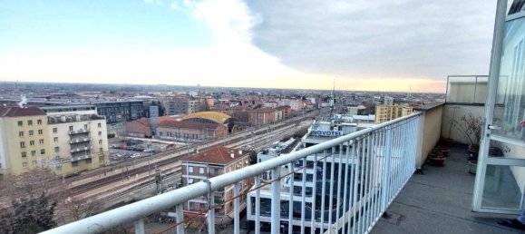 3-salle Penthouse à Parma, Italy No. 39433 4