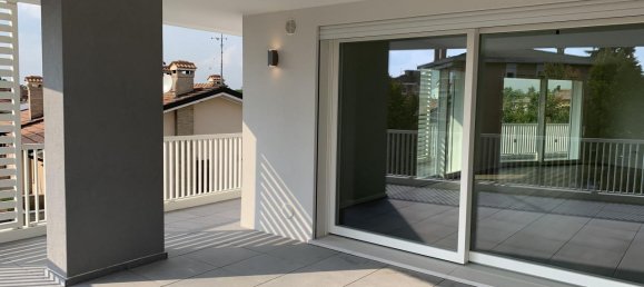 Penthouse de 4 divisões em Selvazzano Dentro, Italy N.º 21853 2