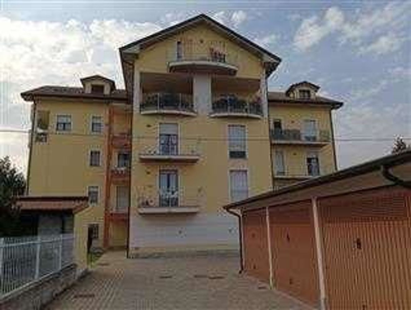 4-Zimmer Wohnung in Voghera, Italy, Nr. 79866