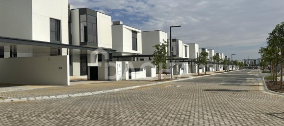 Moradia em banda T3 em Al Furjan, UAE N.º 27751 7