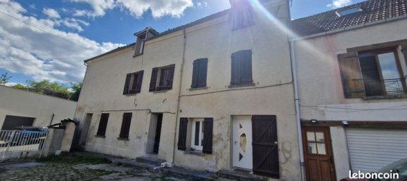 Studio in Villiers-Adam, France, Nr. 355223 8