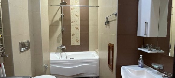 Apartamento de 3 dormitorios en Nasimi, Azerbaijan No. 2103 5