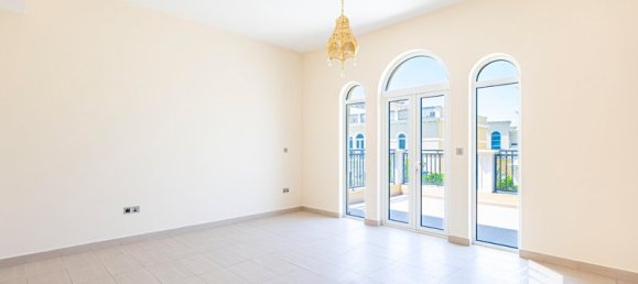 Вилла с 4 спальнями в Jumeirah Park, ОАЭ № 18564 4