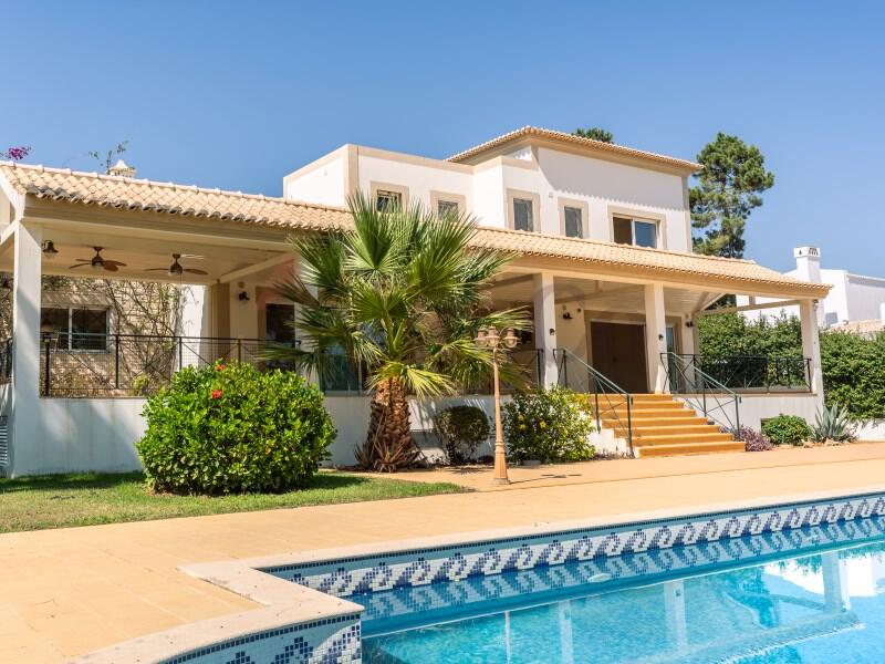 6 bedrooms House in Quarteira, Portugal No. 134294