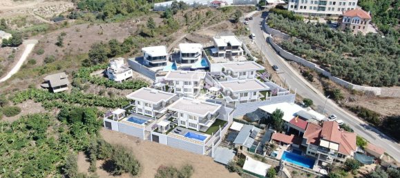 Villa 4+1 in Kargicak, Turkey No. 15299 6